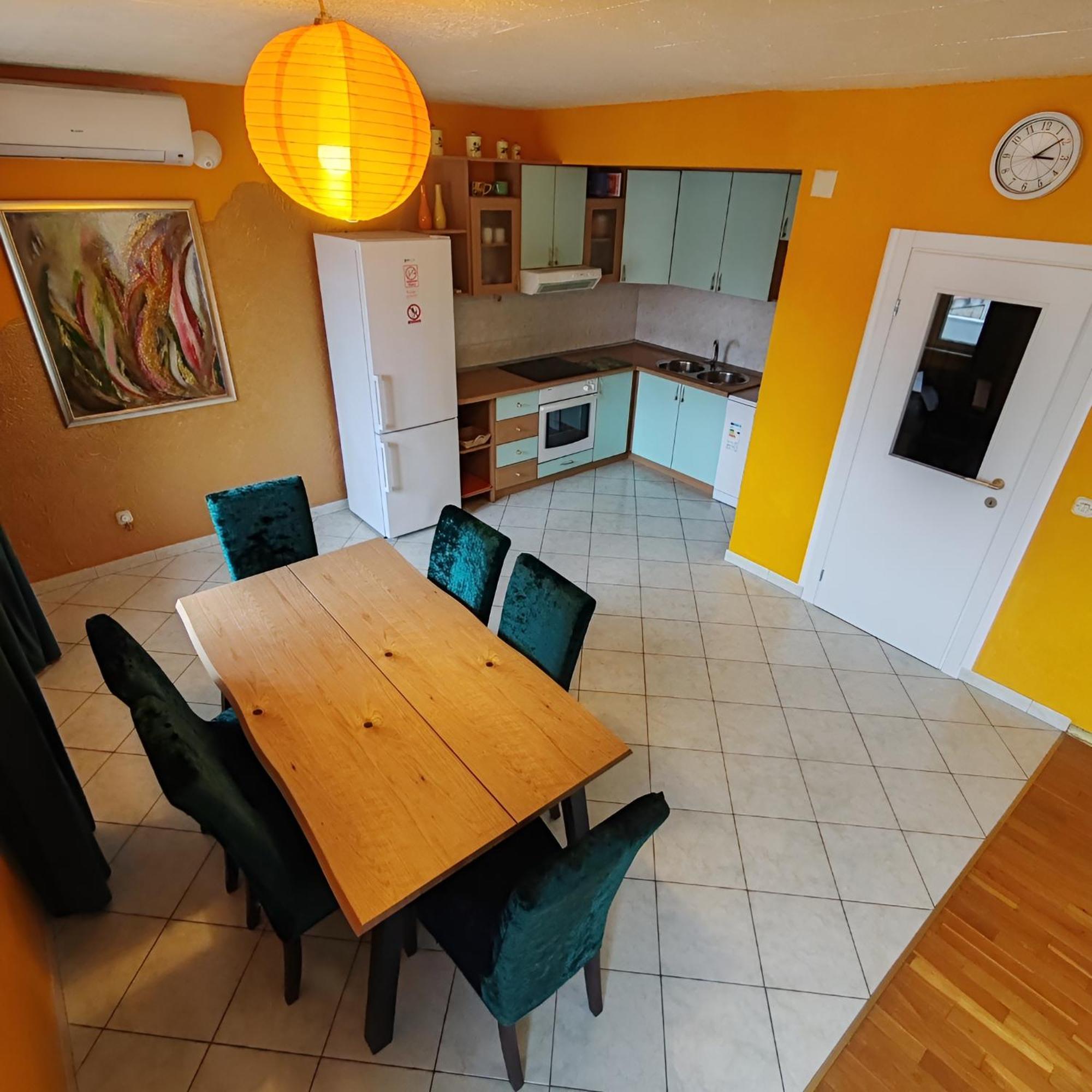 Pia Apartment Dugi Rat Exteriör bild